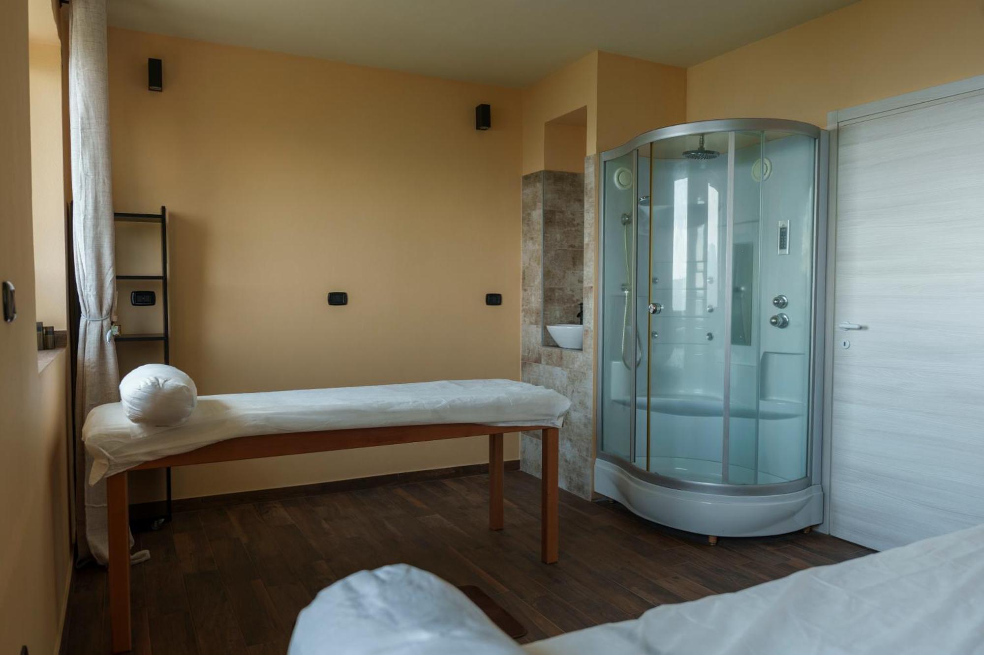 Hotel Panoramico Lago D'Orta (Adults Only) Madonna Del Sasso Exterior photo